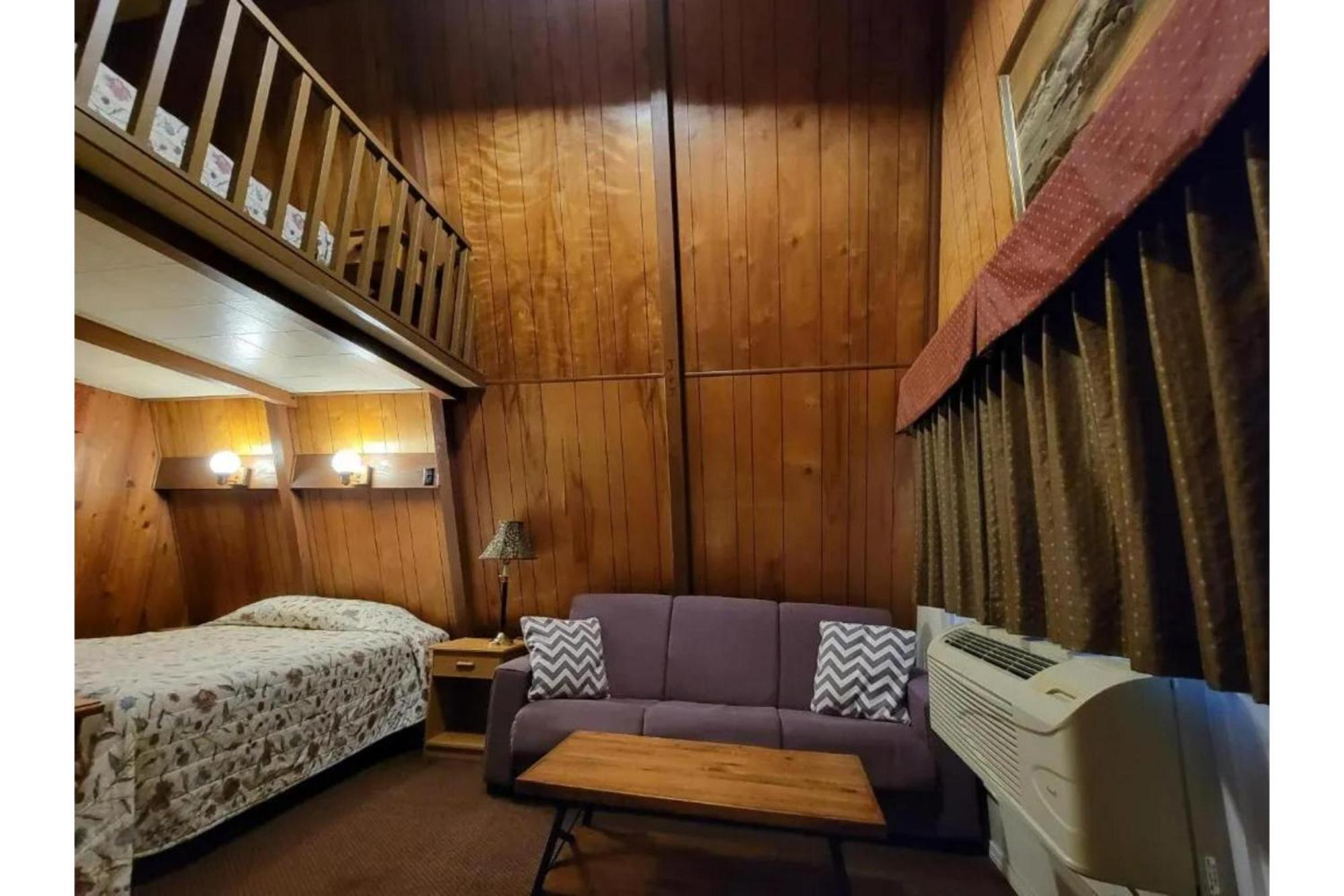 The Ranch Motel By Oyo Oakland I-5 Exterior photo